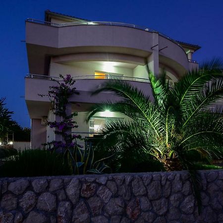 Apartments Resman 沃迪切 外观 照片