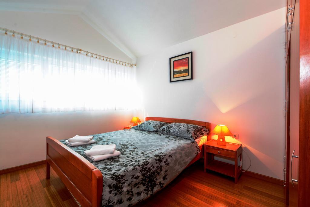 Apartments Resman 沃迪切 外观 照片