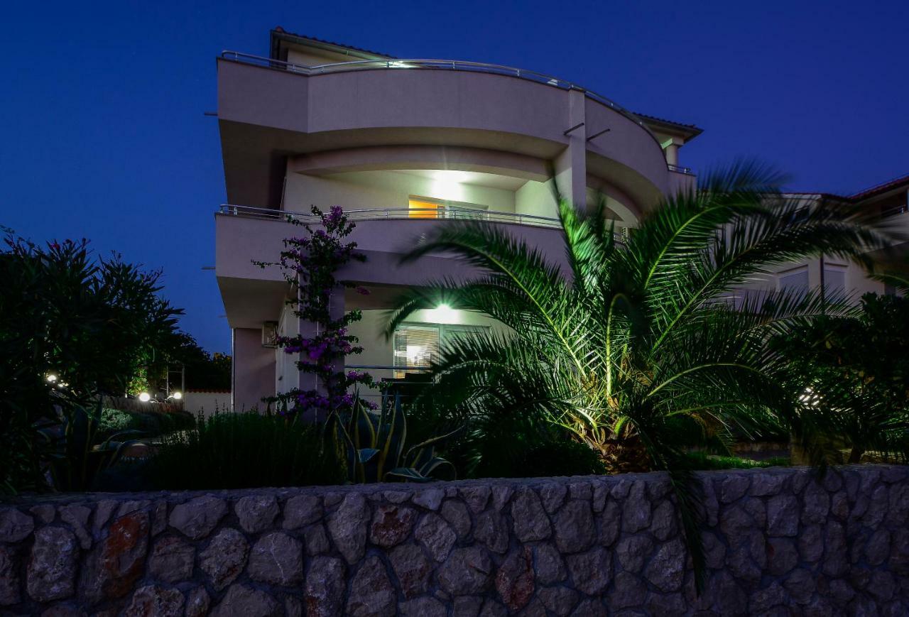 Apartments Resman 沃迪切 外观 照片