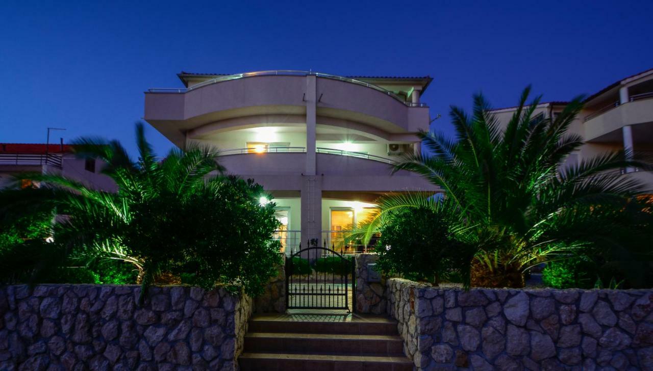 Apartments Resman 沃迪切 外观 照片